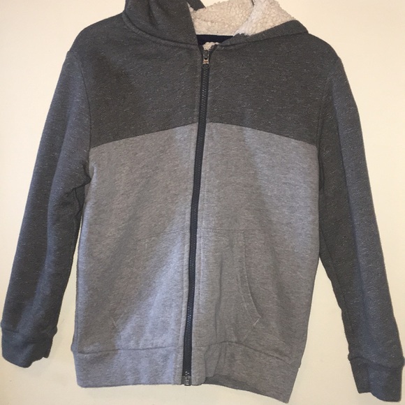 10-12 old navy jacket - Picture 3 of 6